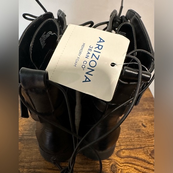 Arizona Women’s Black Fox Block Heel Combat Boots NWT Size 10 - Picture 5 of 8